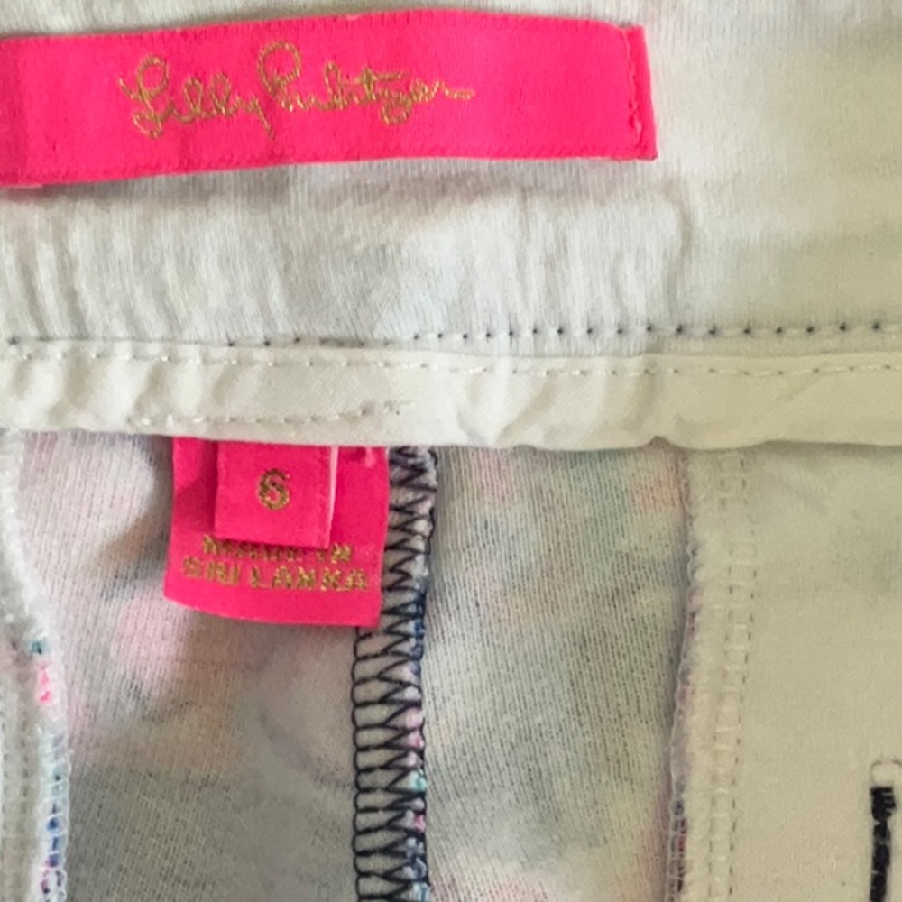 Lilly Pulitzer Shorts Turtle Amazement Jayne Knit flat front size 6 pre owned - Picture 5 of 6